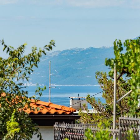 Studio Apartment "Kalina" 550 M From Sea Rijeka Exteriör bild