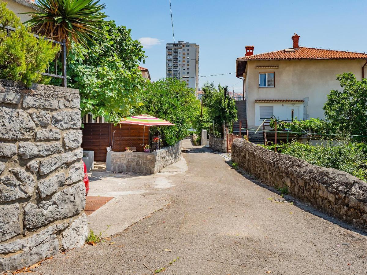 Studio Apartment "Kalina" 550 M From Sea Rijeka Exteriör bild