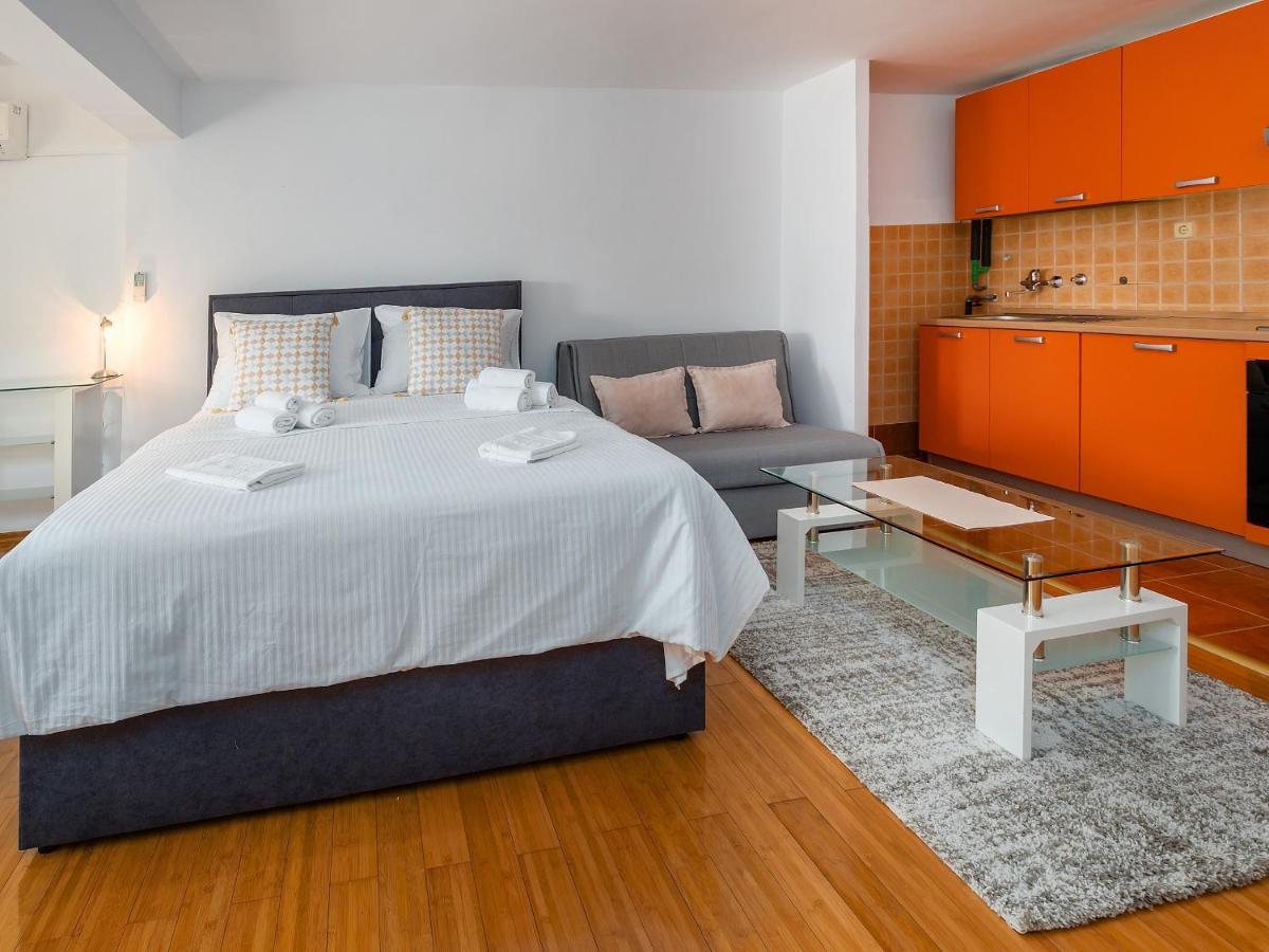 Studio Apartment "Kalina" 550 M From Sea Rijeka Exteriör bild